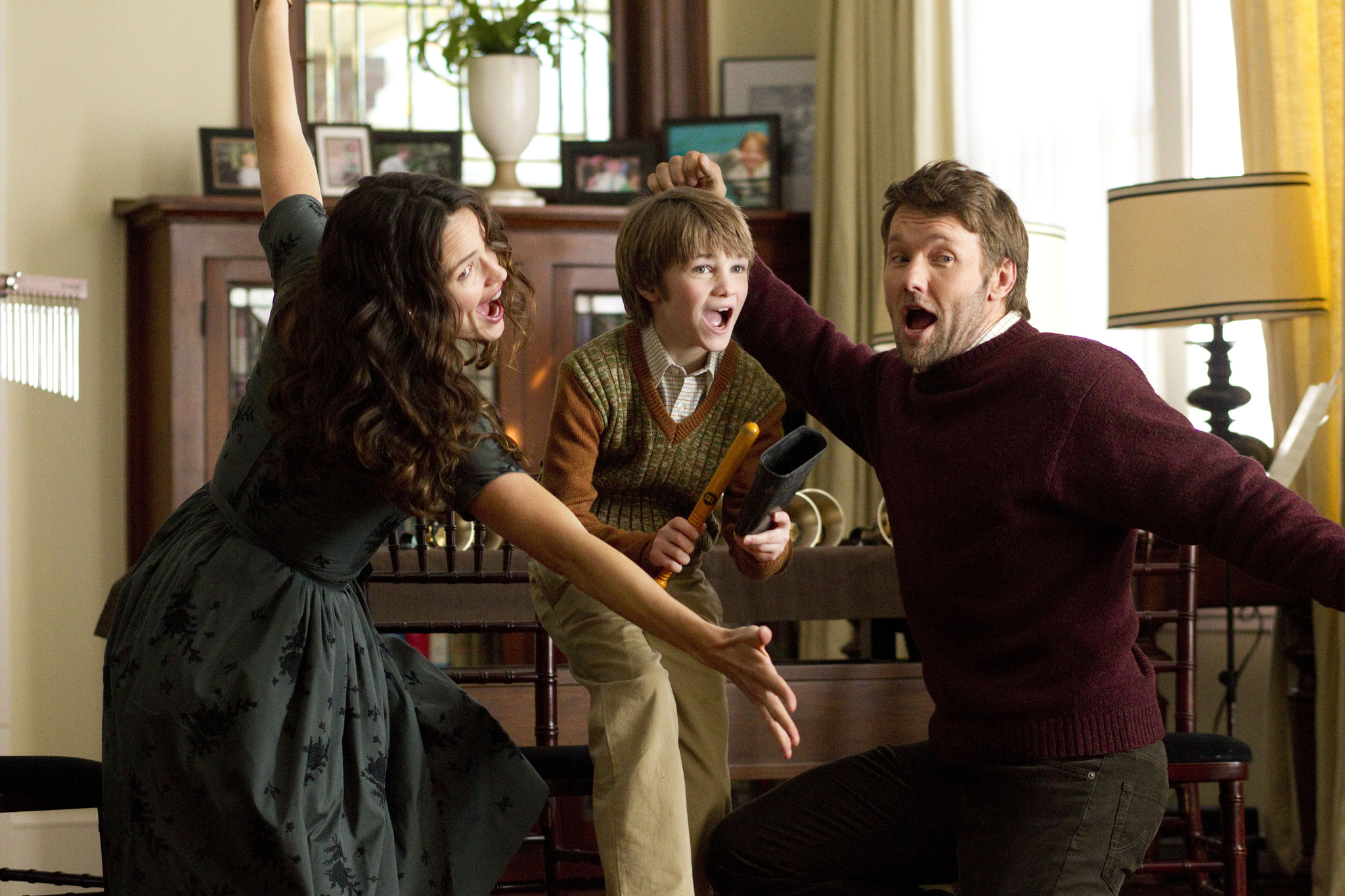 Still of Jennifer Garner, Joel Edgerton and CJ Adams in The Odd Life of Timothy Green (2012)