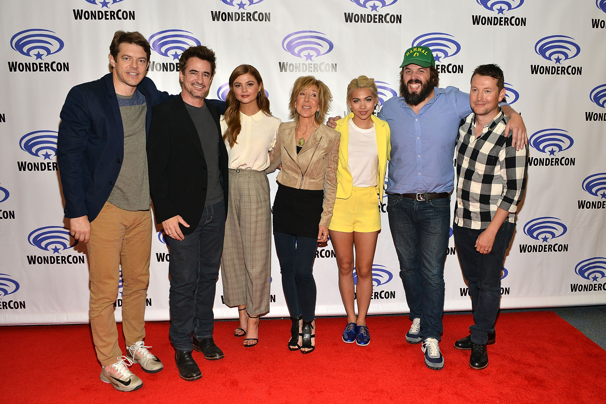 Dermot Mulroney, Lin Shaye, Jason Blum, Angus Sampson, Leigh Whannell, Stefanie Scott and Hayley Kiyoko at event of Tunas tamsoje: trecia dalis (2015)