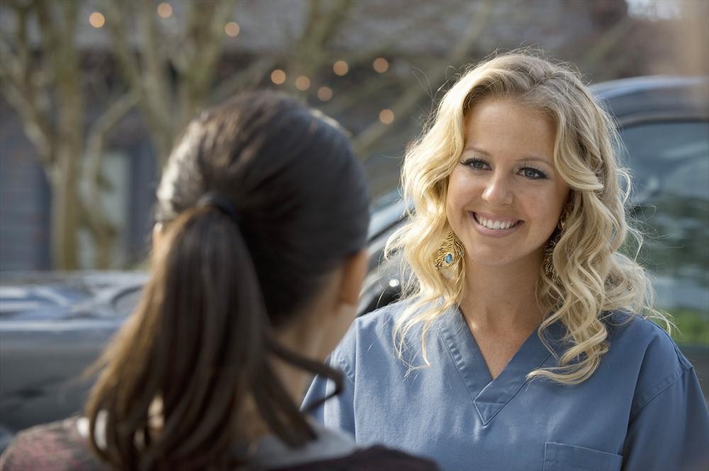 Still of Chelan Simmons, Francia Raisa and Cate Cameron in Christmas Bounty (2013)