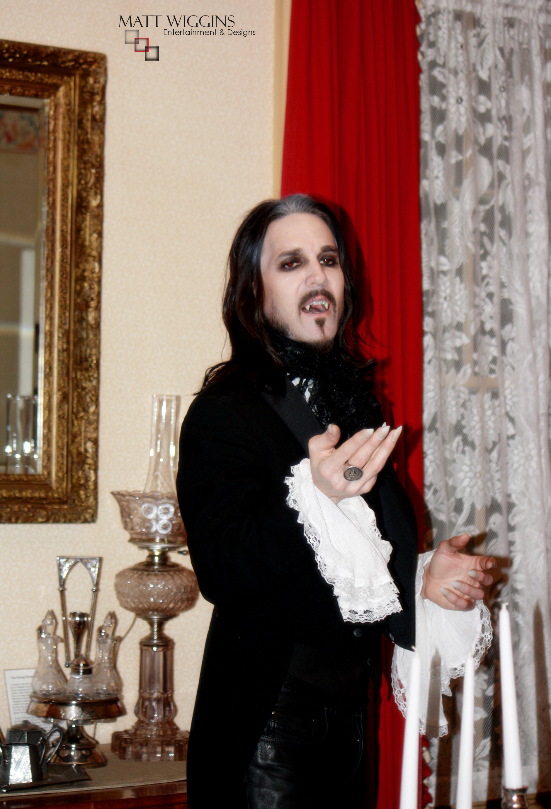 Matt Wiggins as Bram Stokers Dracula, October 2013.