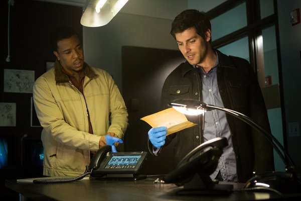 Still of Russell Hornsby and David Giuntoli in Grimm (2011)