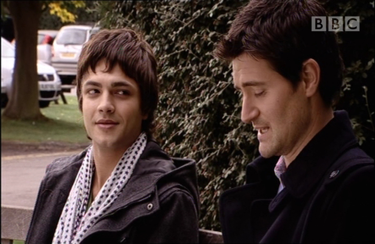 Still of Misha Crosby and Tom Chambers in Holby City