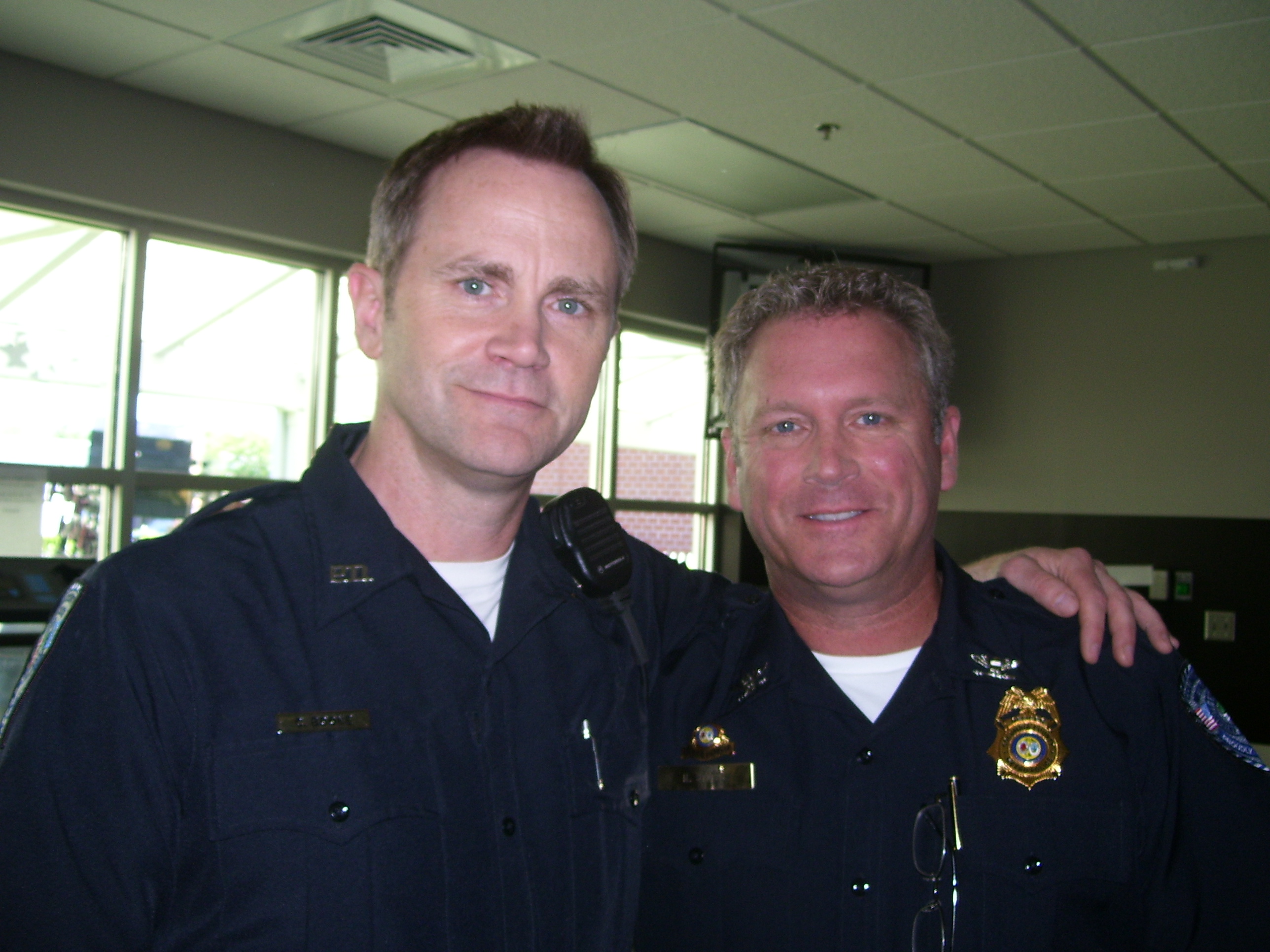 Tony Senzamici as Police Chief Stites and Lee Tergesen as Officer Boone on the set of Army Wives. Episode 513, Farewell To Arms