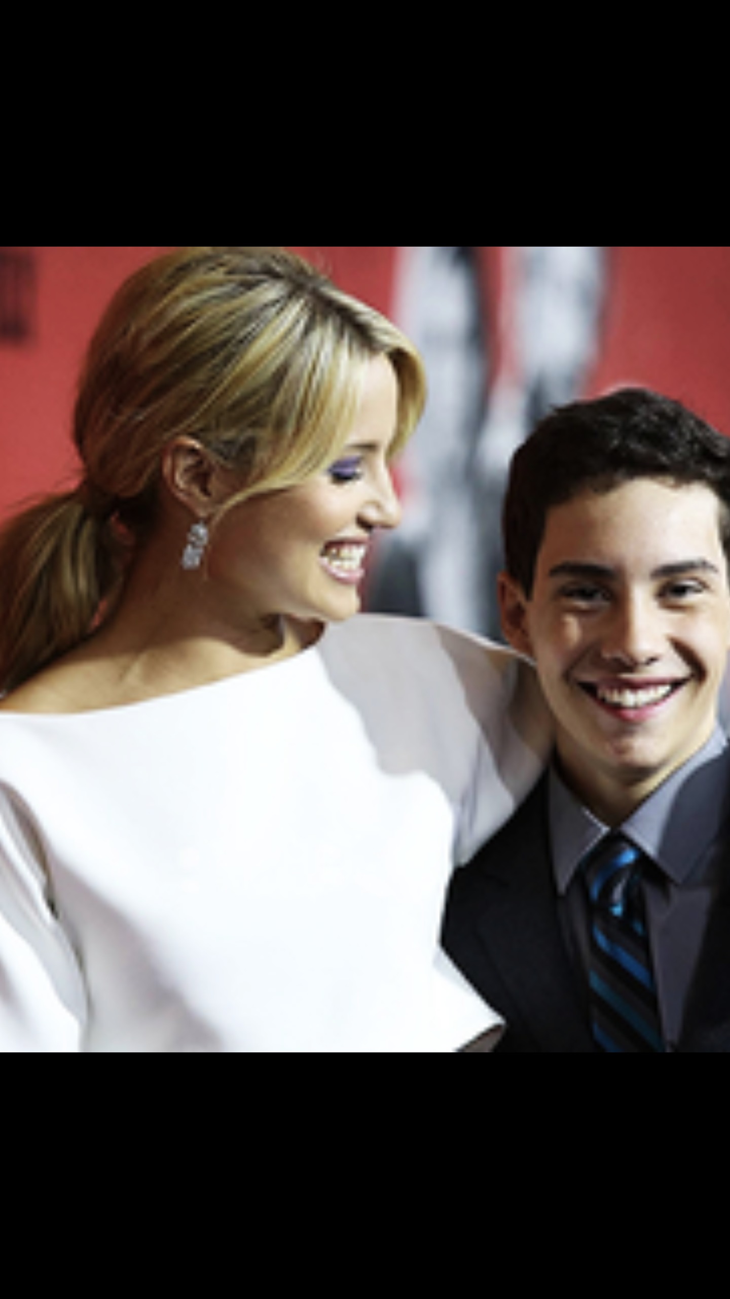 John D'Leo and Diana Agron on the red carpet at the premiere of 