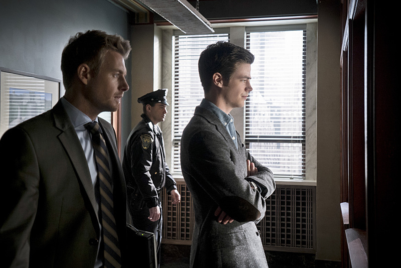 Still of Rick Cosnett and Grant Gustin in The Flash (2014)