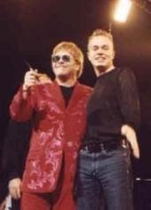 International escape artist Curtis Lovell II on Stage with Elton John http://www.CurtisLovell.com