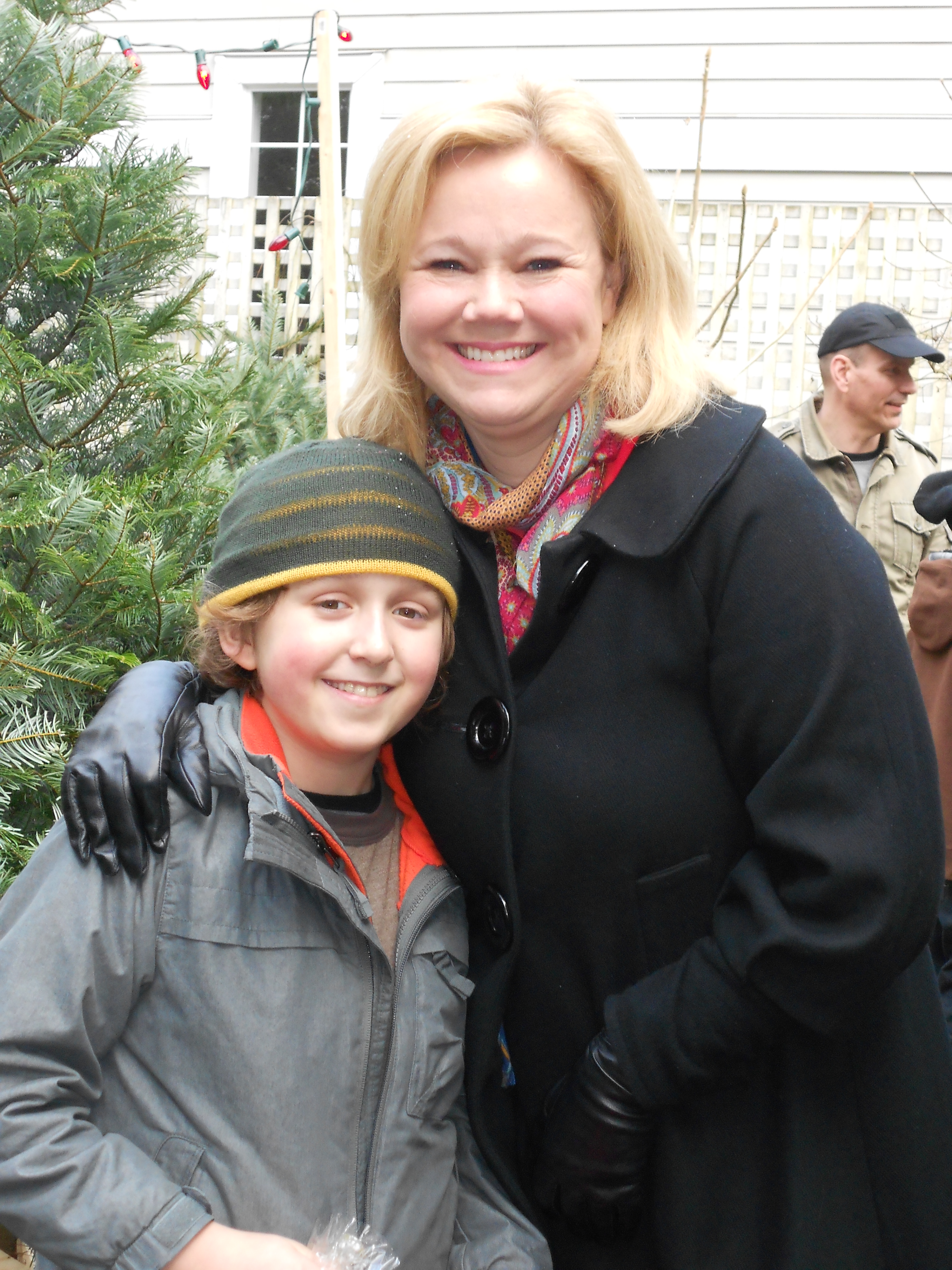 Caroline Rhea & Darien - The Christmas Consultant 2012