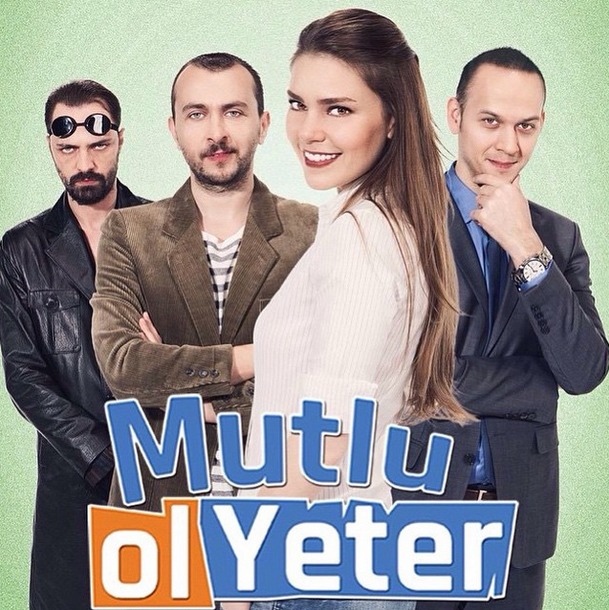 Ertan Saban, Öner Erkan, Ali Atay and Asli Enver in Mutlu Ol Yeter (2015)