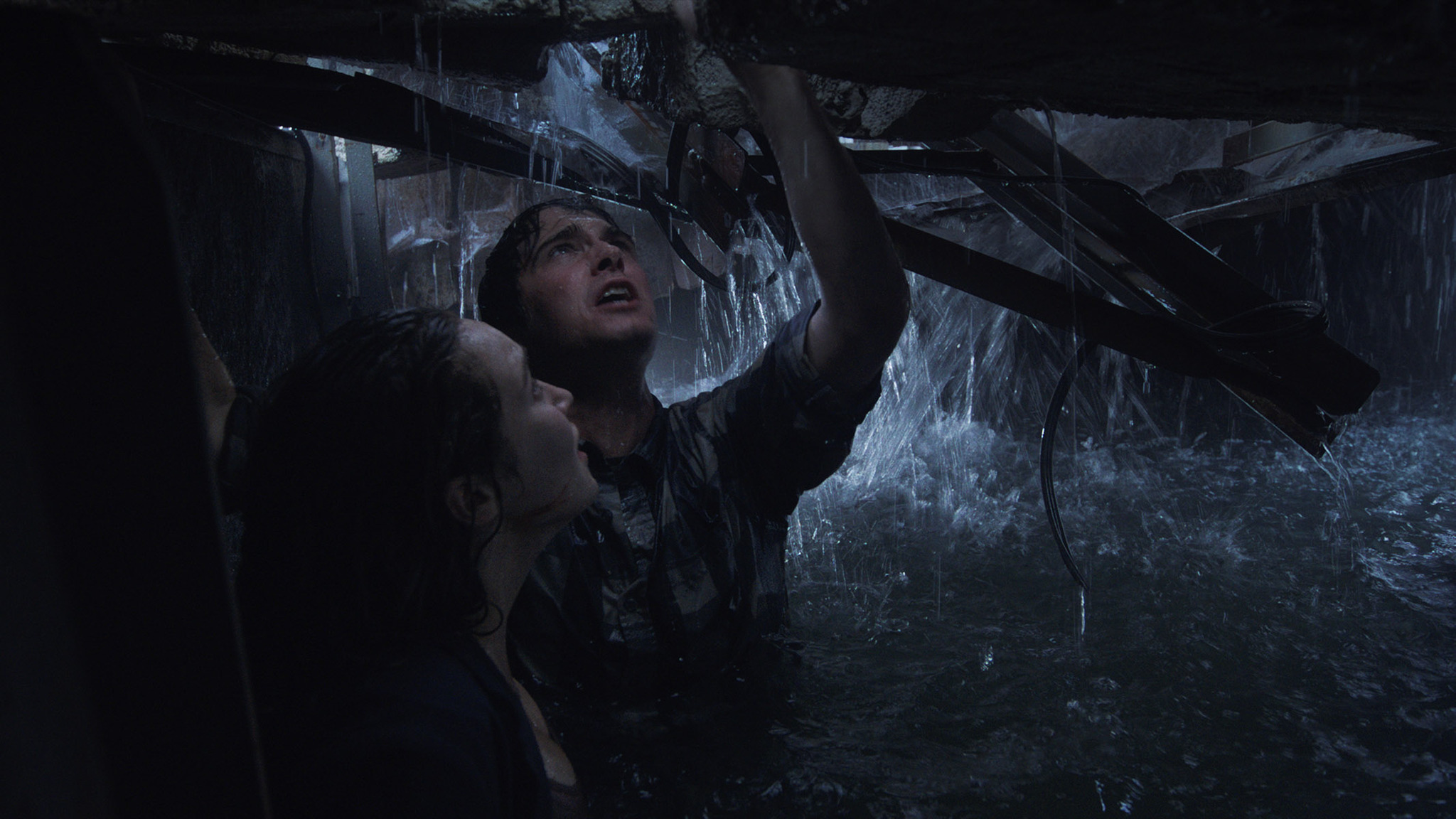 Still of Alycia Debnam-Carey and Max Deacon in Into the Storm (2014)