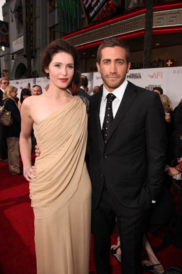 Jake Gyllenhaal and Gemma Arterton at event of Persijos princas: laiko smiltys (2010)