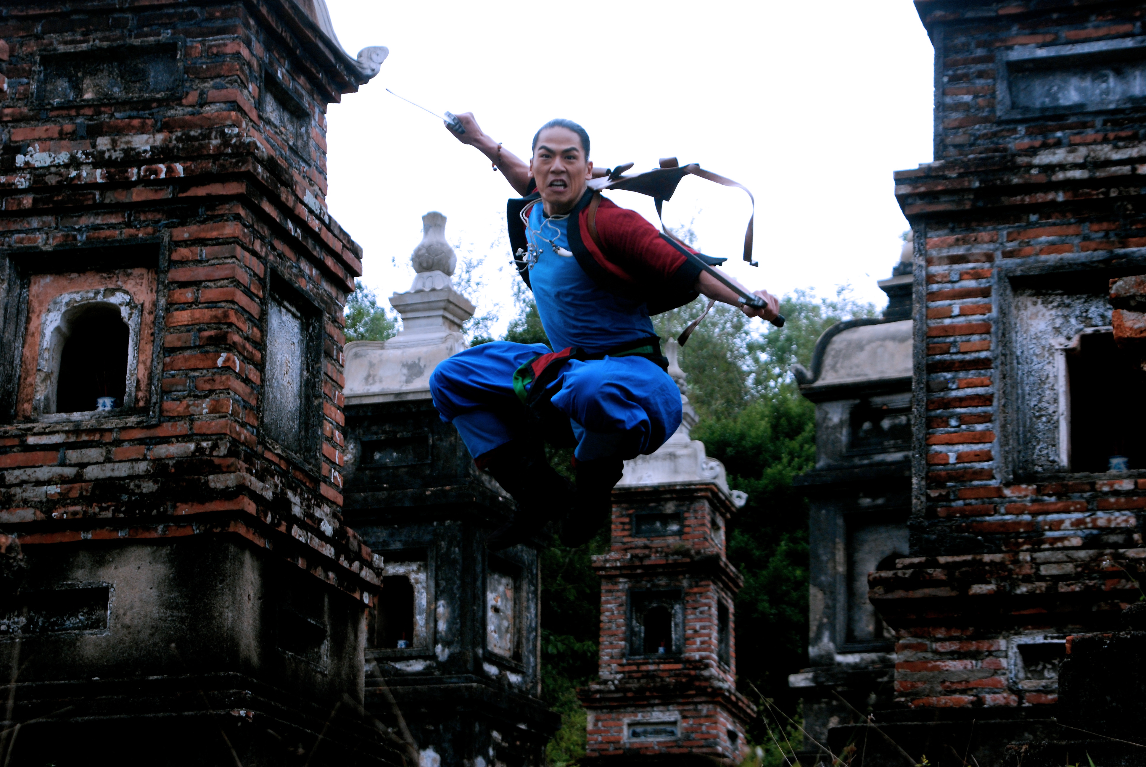 Still of Rich Ting in Huyen Su Thien Do (2011)