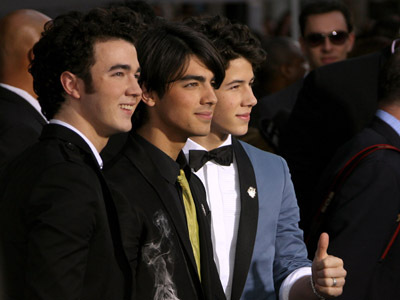 The Jonas Brothers, Kevin Jonas, Joe Jonas and Nick Jonas at event of Jonas Brothers: koncertas trimateje erdveje (2009)