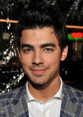 Joe Jonas at event of Edge of Darkness (2010)