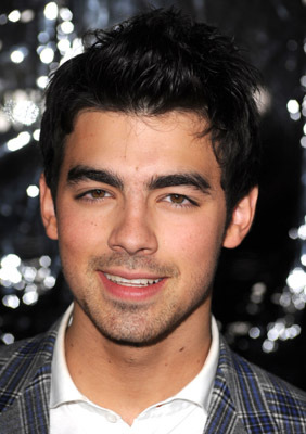 Joe Jonas at event of Edge of Darkness (2010)