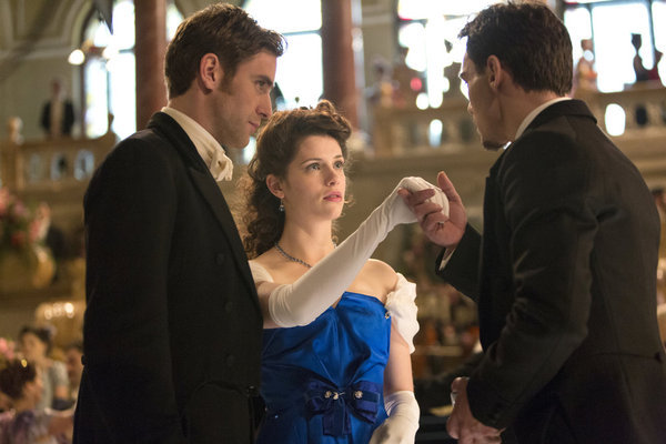 Still of Jonathan Rhys Meyers, Jessica De Gouw and Oliver Jackson-Cohen in Dracula (2013)