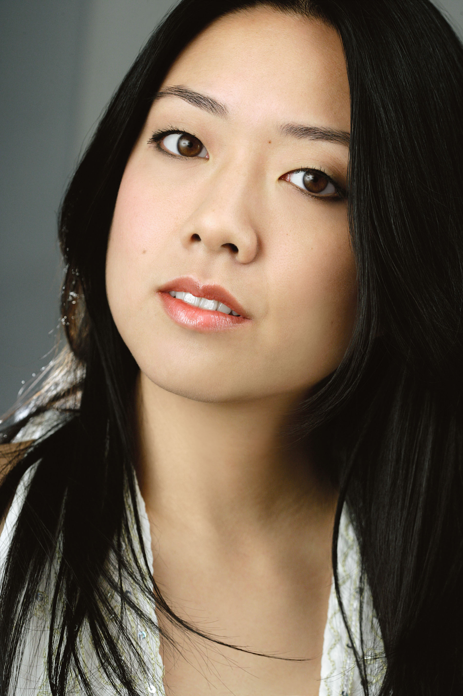 Amy Chang Legit Headshot