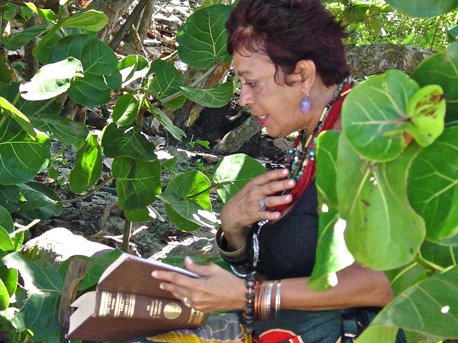 Dylcia Pagan in Lozia, Puerto RIco on the set of MACHETERO.