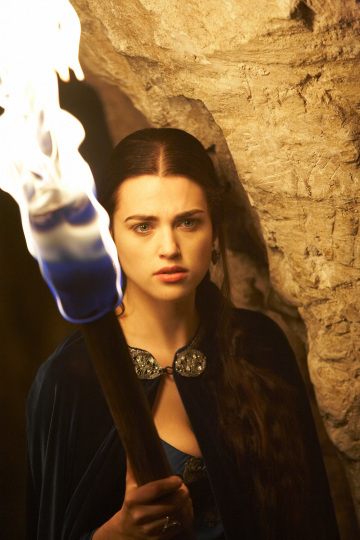 Still of Katie McGrath in Merlin (2008)