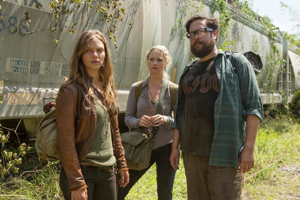 Still of Zak Orth, Anna Lise Phillips and Tracy Spiridakos in Revolution (2012)