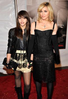 Madonna and Lourdes Leon at event of Nine (2009)