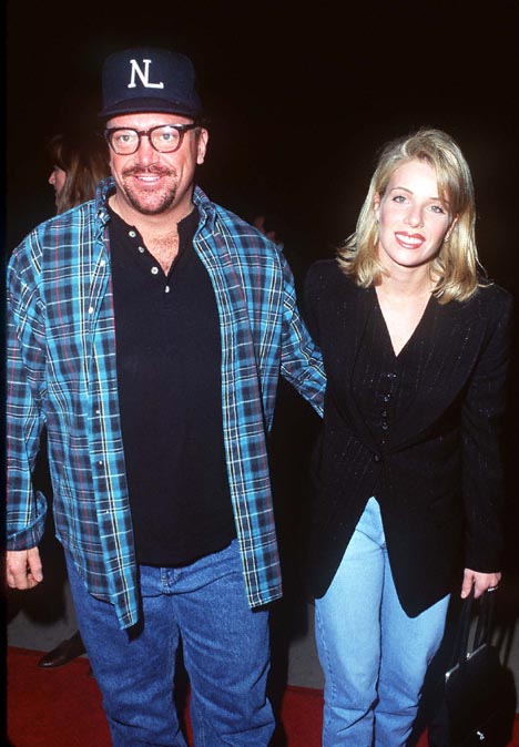 Tom Arnold and Julie Armstrong at event of From Dusk Till Dawn (1996)