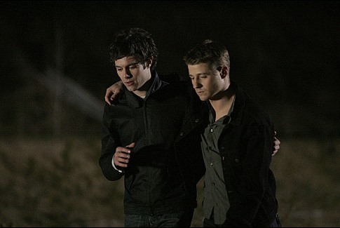 Still of Adam Brody and Ben McKenzie in The O.C. (2003)