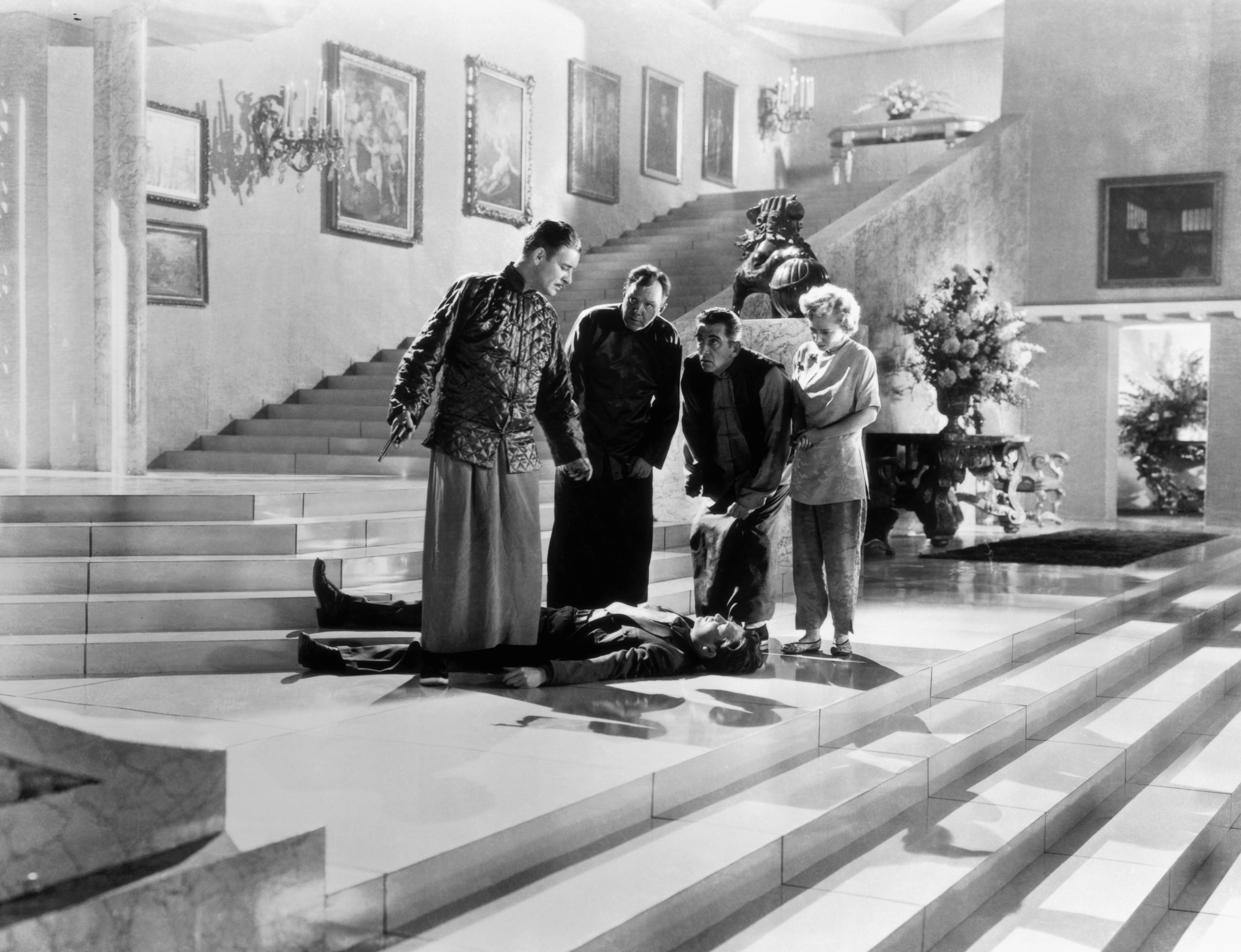 Still of Ronald Colman, John Howard, Isabel Jewell and Thomas Mitchell in Lost Horizon (1937)