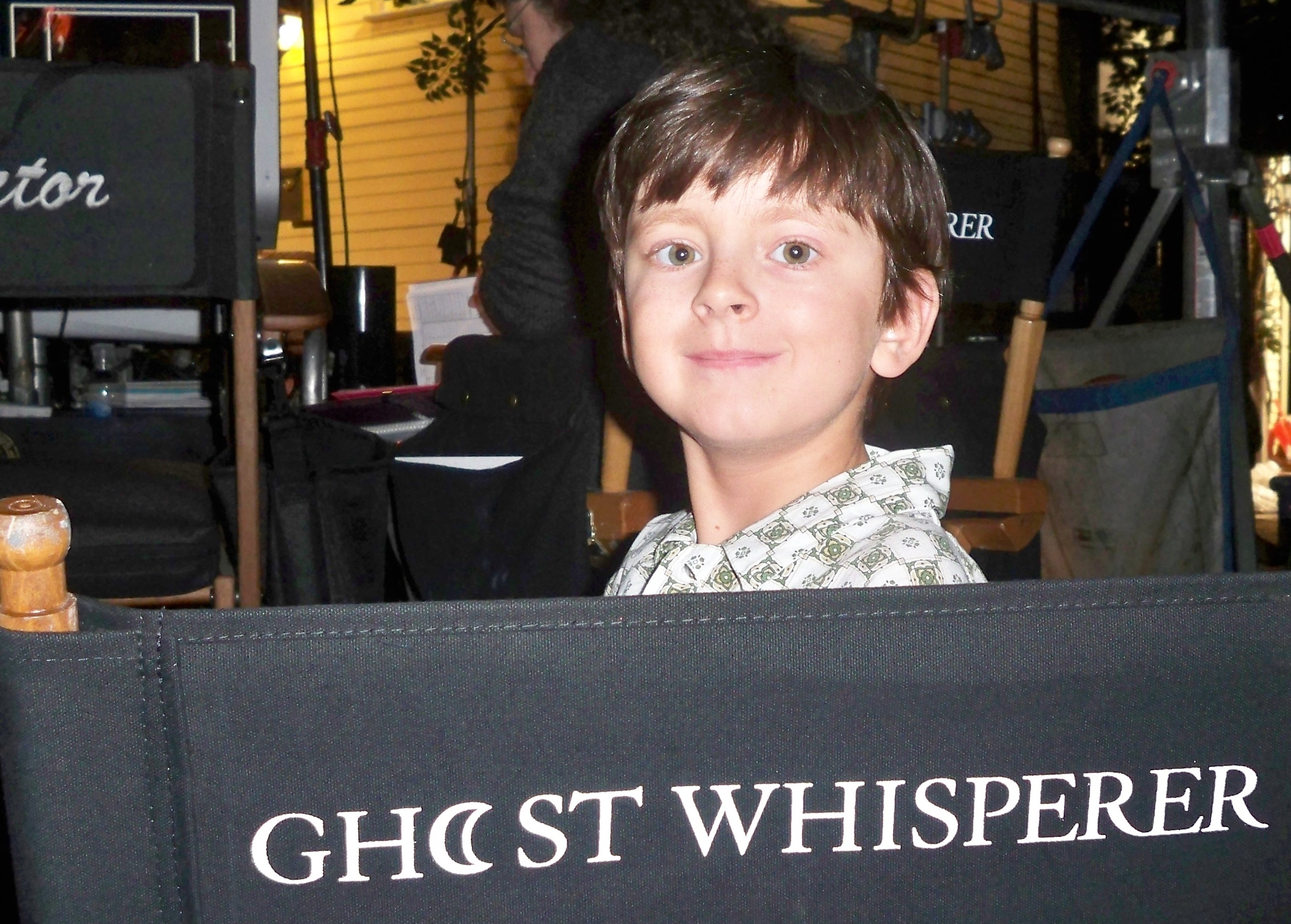 Connor Gibbs on the set of Ghost Whisperer