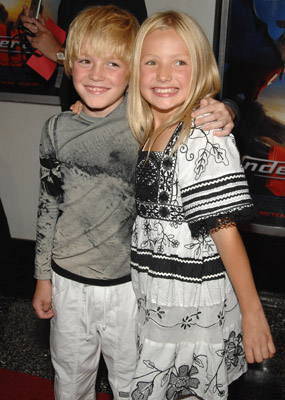 Spencer List and Peyton List at event of Netiksunis (2007)