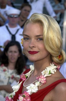 Jaime King at event of Perl Harboras (2001)