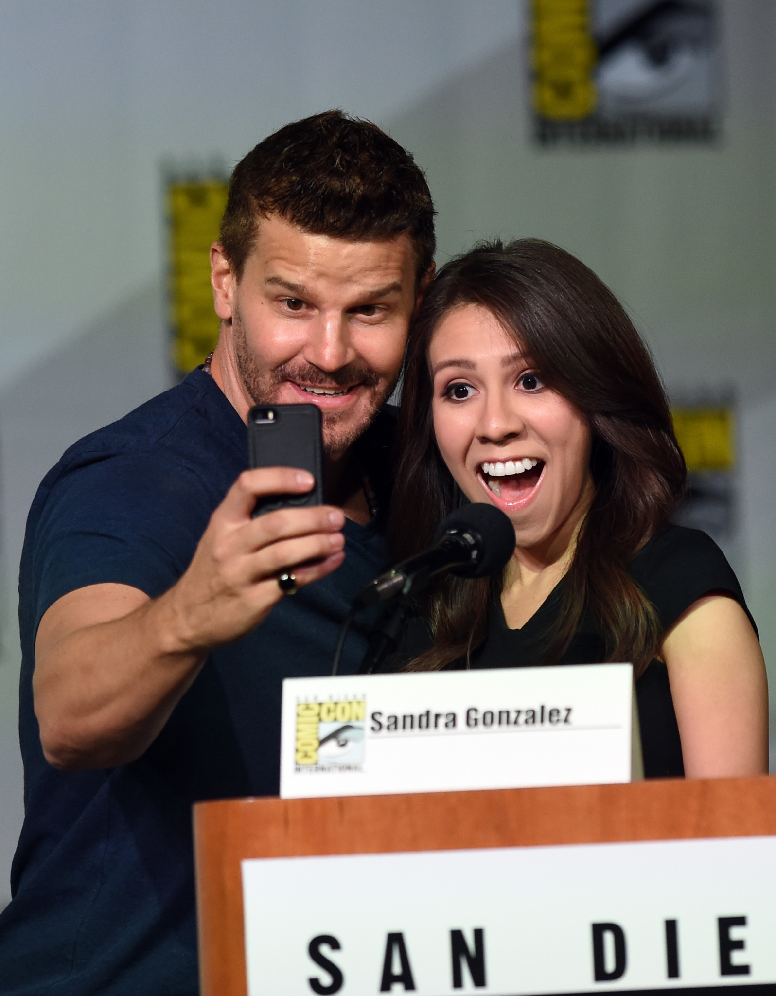 David Boreanaz and Sandra Gonzalez at event of Kaulai (2005)