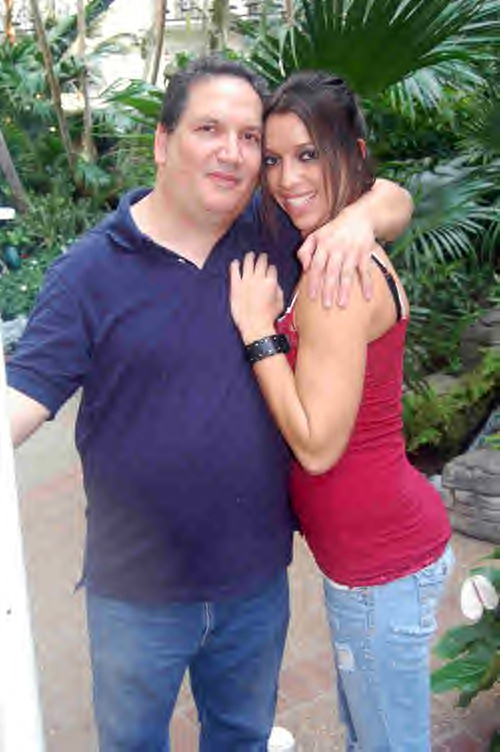 James Magnum Cook with Tennessee Model Kayla during the 2009 Opryland Hotel Shoot.