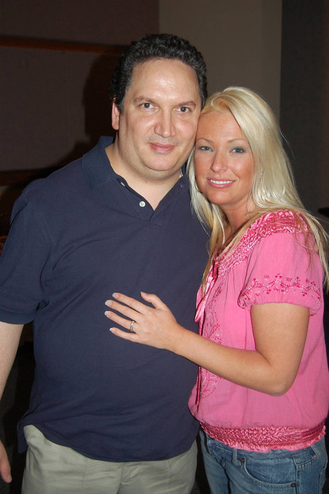 James Magnum Cook at the 2009 Southern Model Expo and Entertainment Convention with Model and Actress Amanda Minton! Magnum was The Host and Sponsor of SO-MOD 2009!