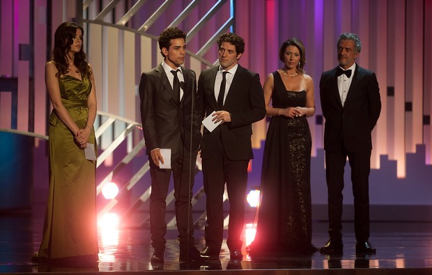Rafael Morais accepting award at the Golden Globes - Portugal