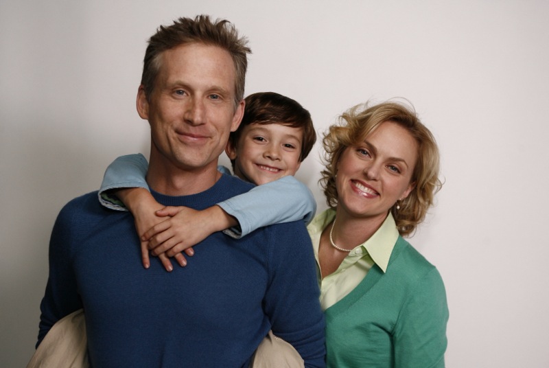Reed Diamond, Griffin Cleveland and Elaine Hendrix as the Talbot family from Castle - When the Bough Breaks - Season 2 Episode 5