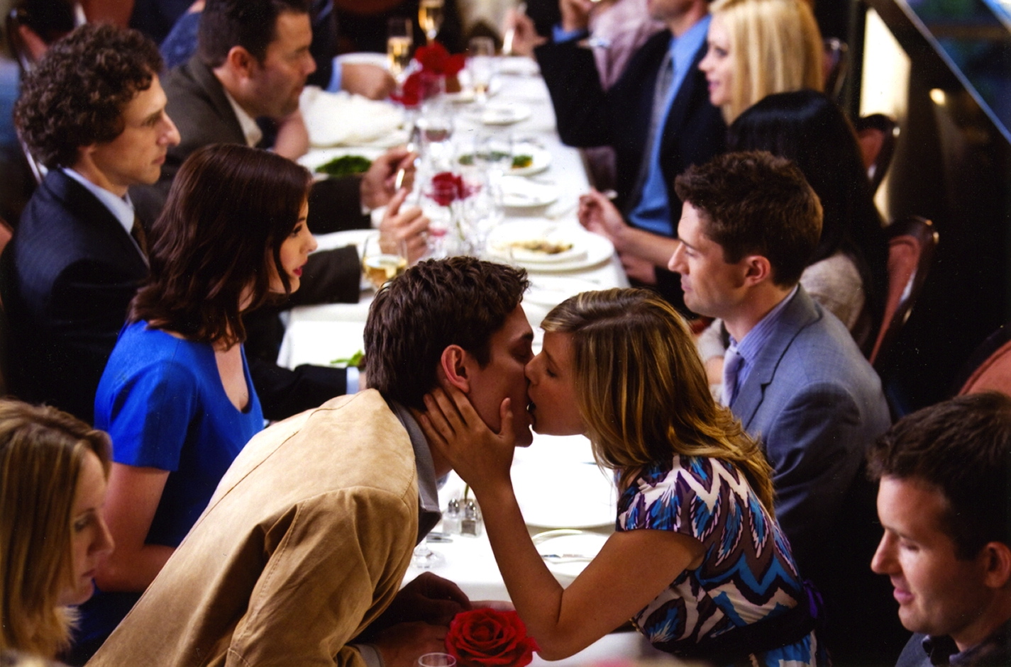Greg Wilson, Emily Moss Wilson, Anne Hathaway, and Topher Grace in Valentine's Day