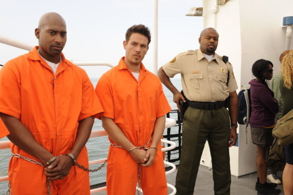 Still of Chi McBride, Kevin Alejandro and Devielle Johnson in Aiskiaregys: Ferry Tale (2010)