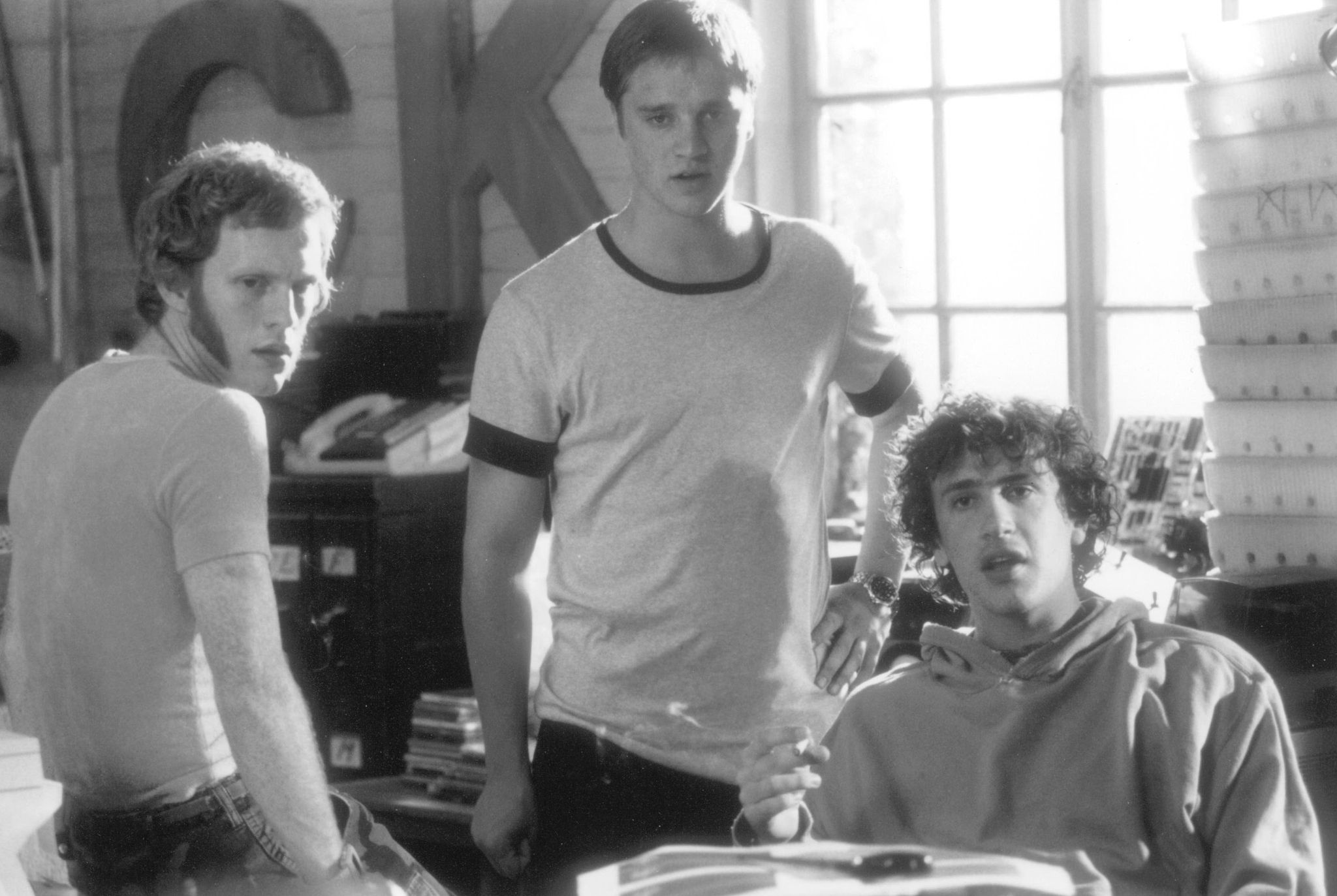 Still of Devon Sawa, Michael C. Maronna and Jason Segel in Slackers (2002)