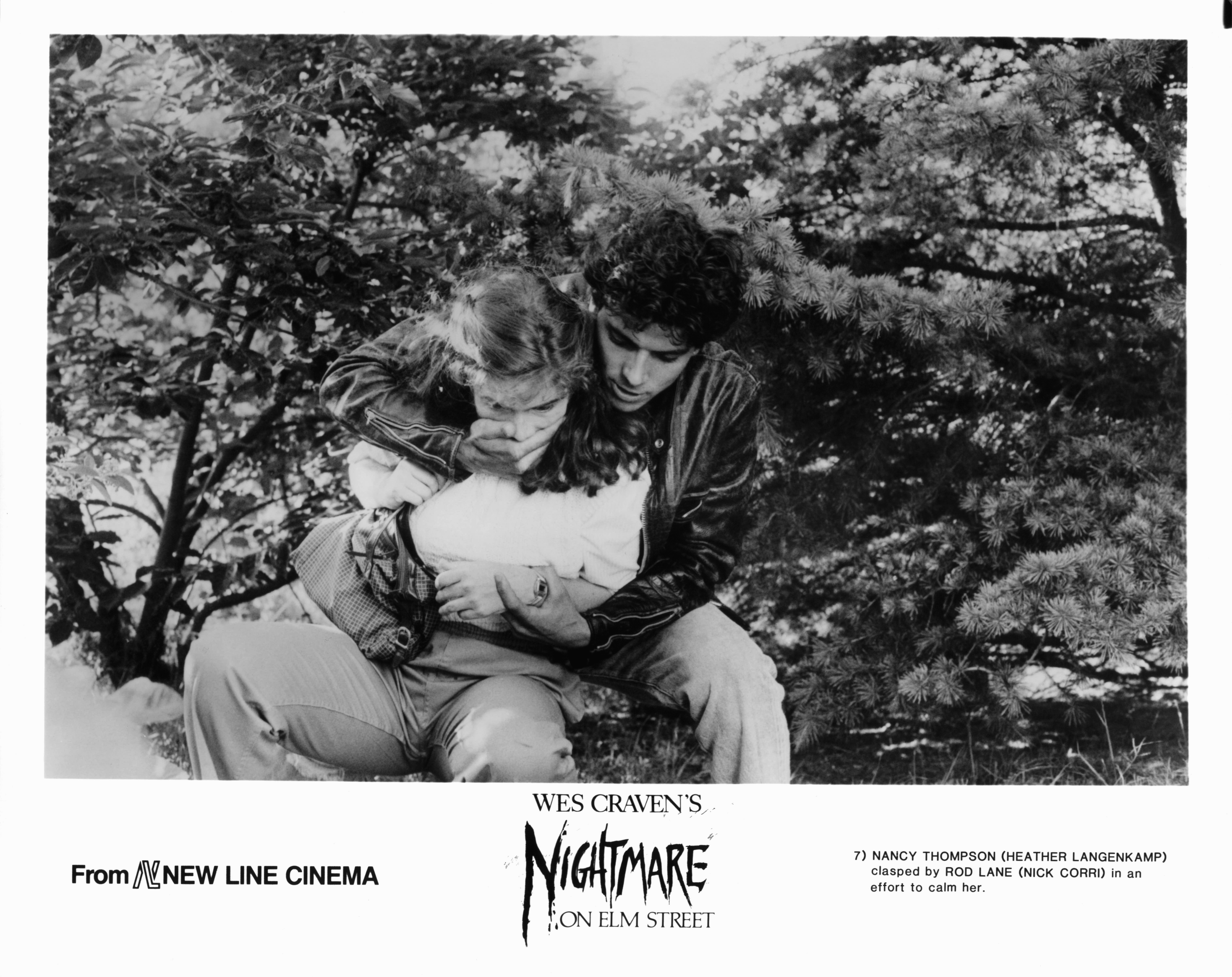 Still of Heather Langenkamp and Jsu Garcia in Kosmaras Guobu gatveje (1984)