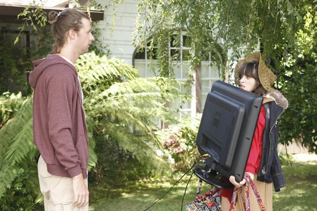 Still of Zooey Deschanel and Ian Wolterstorff in New Girl (2011)