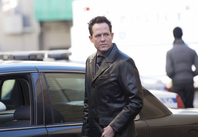 Still of Dean Winters in Brooklyn Nine-Nine (2013)