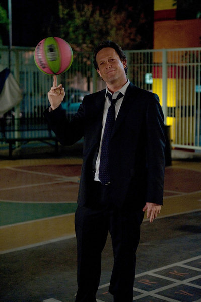 Still of Dean Winters in Up All Night (2011)