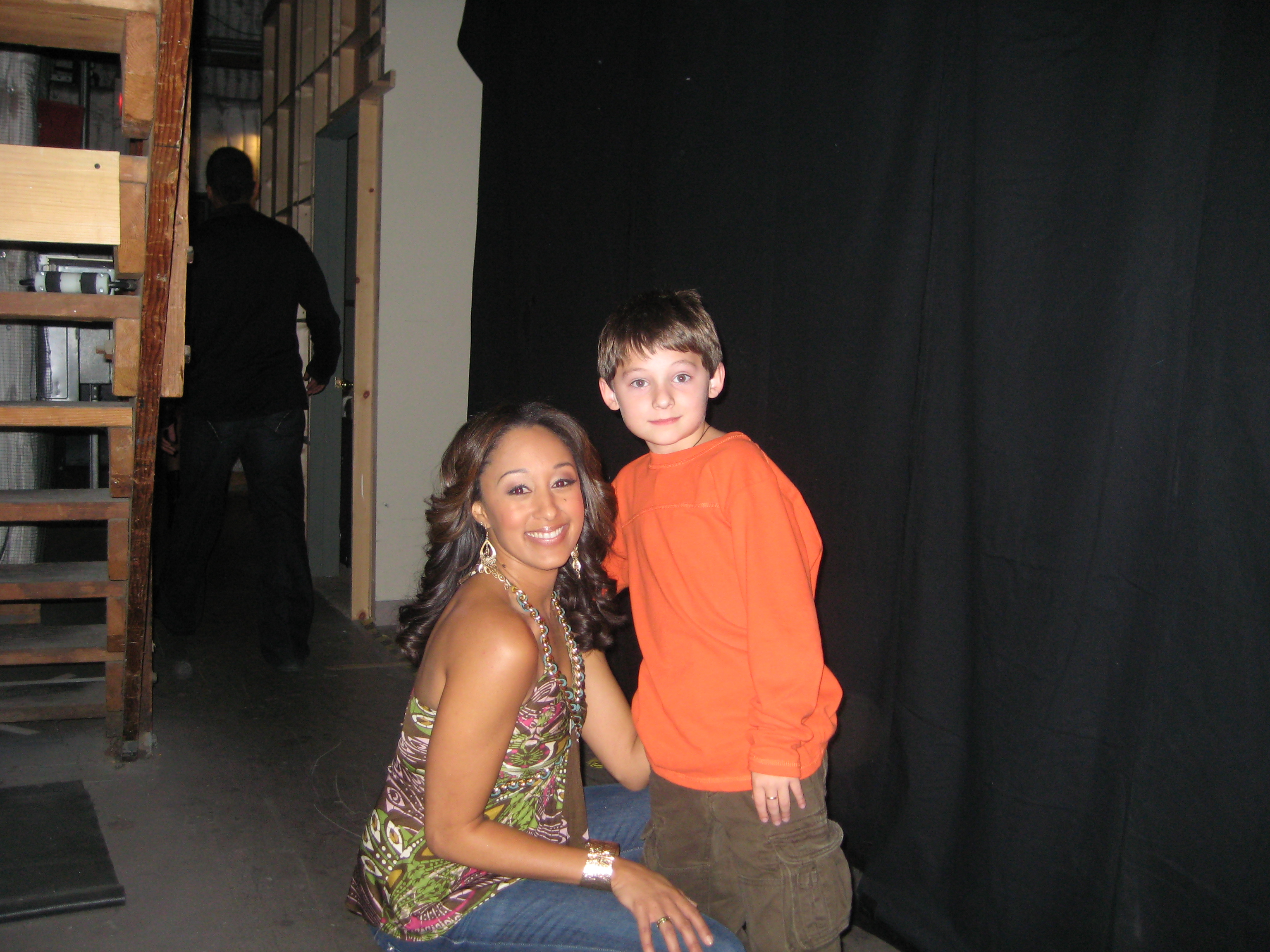 Jared and Tamera Mowry on the set of 