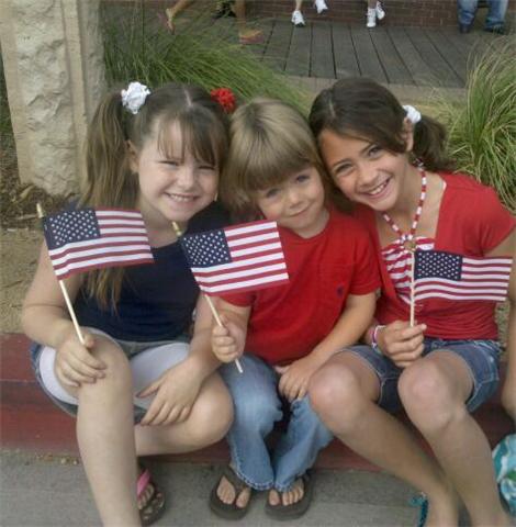 Kirstin with her sister Kylie and Brother Kaden. 4th of july 2010