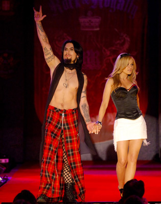 Carmen Electra and Dave Navarro