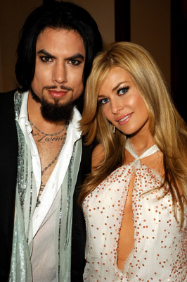 Carmen Electra and Dave Navarro