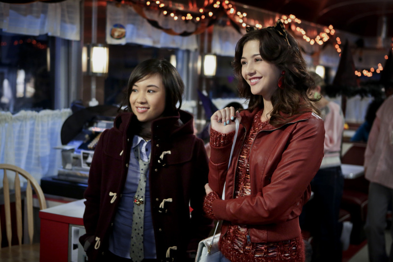 Still of Ellen Wong and Katie Findlay in The Carrie Diaries (2013)