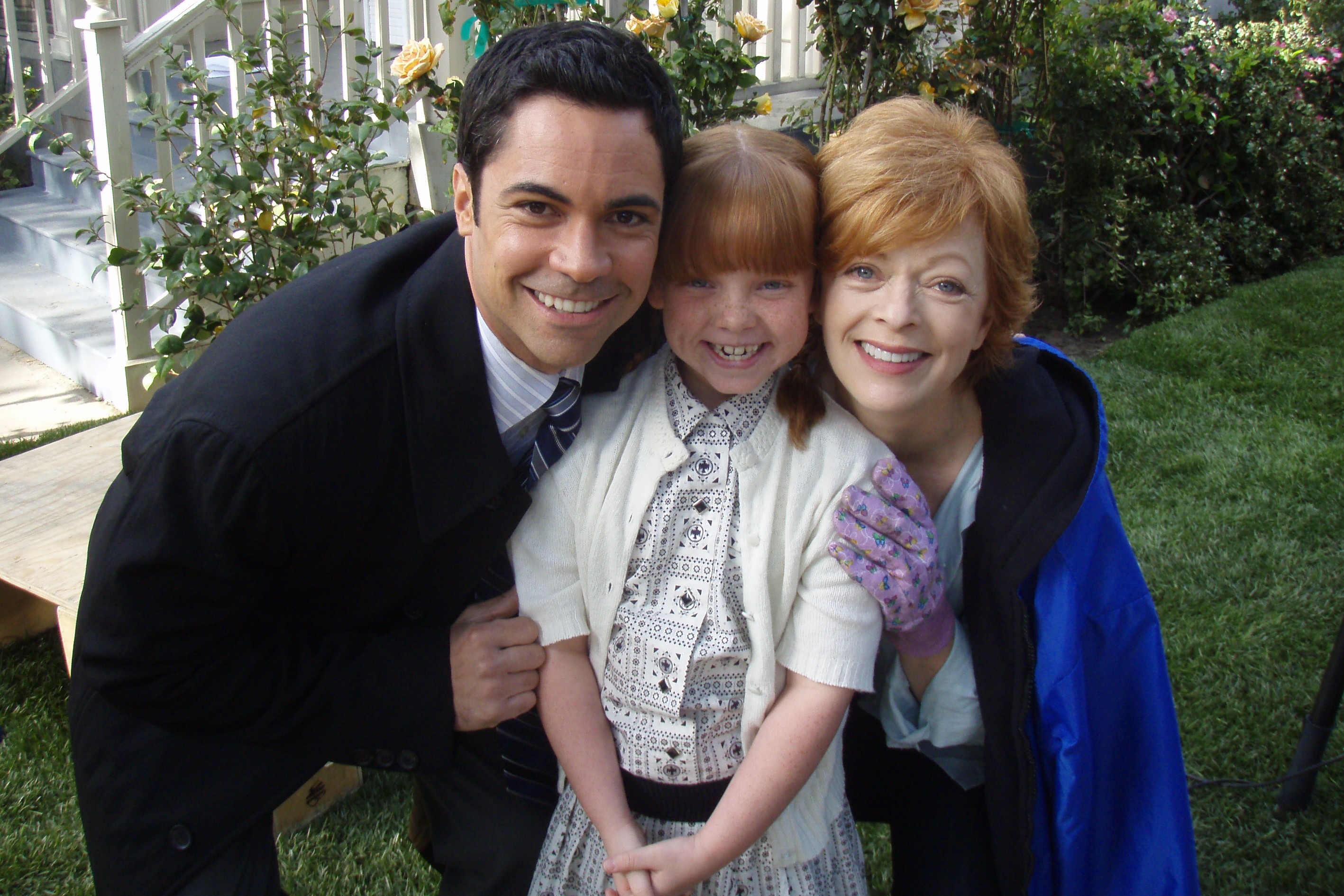 Kaleigh with Danny Pino and Frances Fisher on set in 