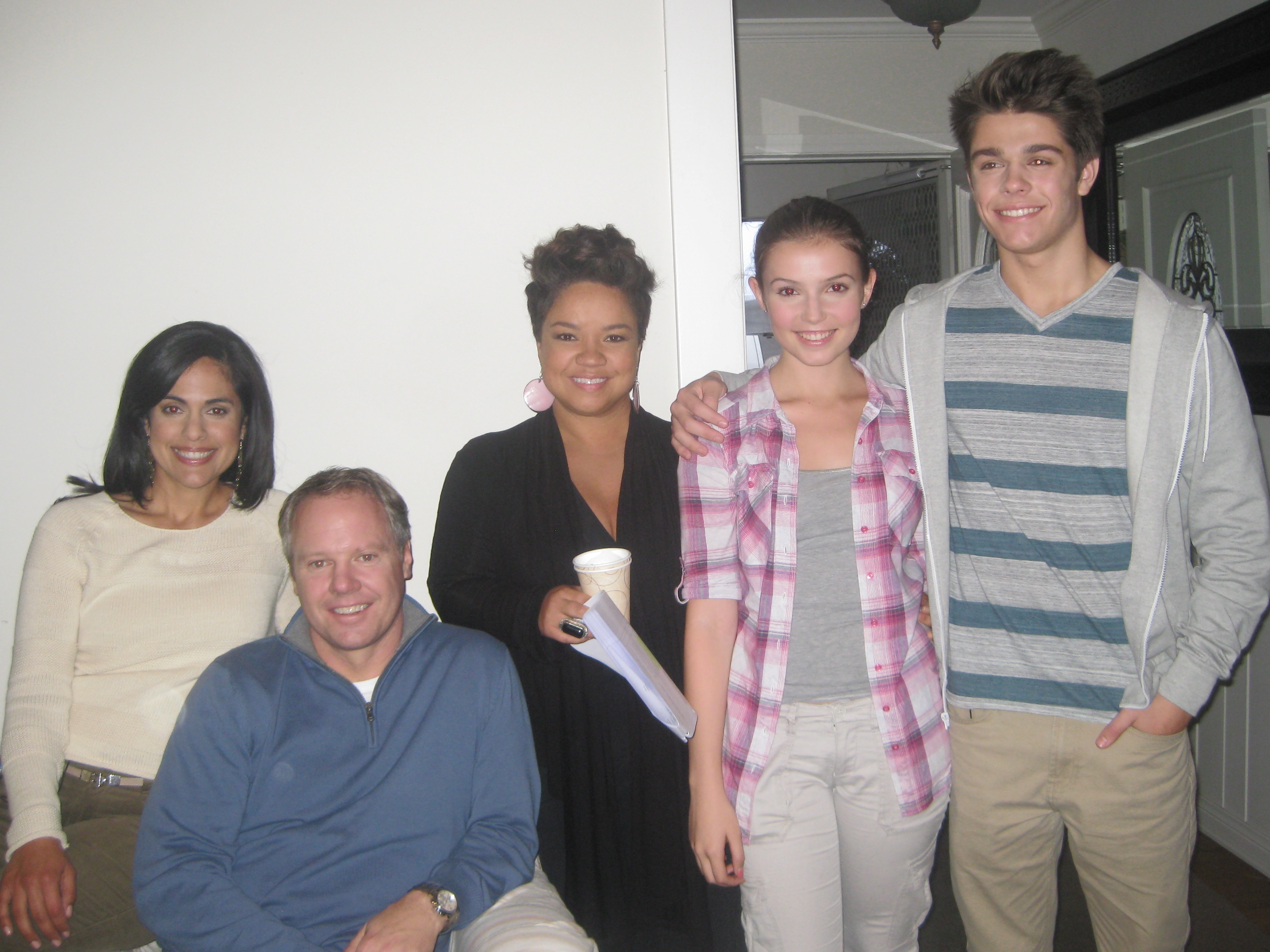 Tina with her on-set family for an infomerical, with spokesperson Kim Myles (center) (Nov 2011)
