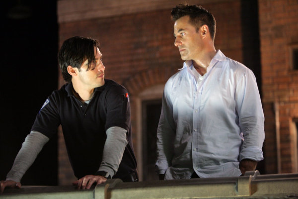 Still of Adrian Pasdar and Milo Ventimiglia in Herojai (2006)